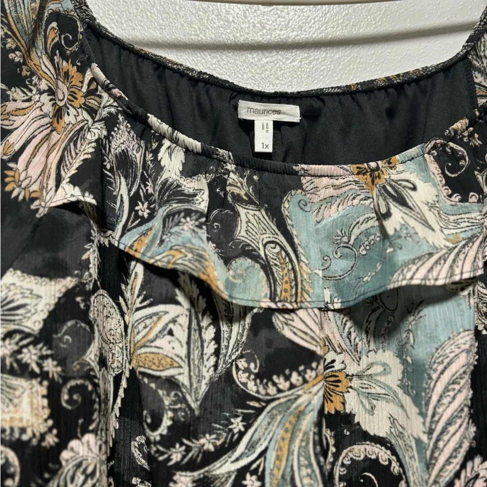 MAURICE'S  Women’s Ruffle collar multi color shirt - Picture 3 of 9